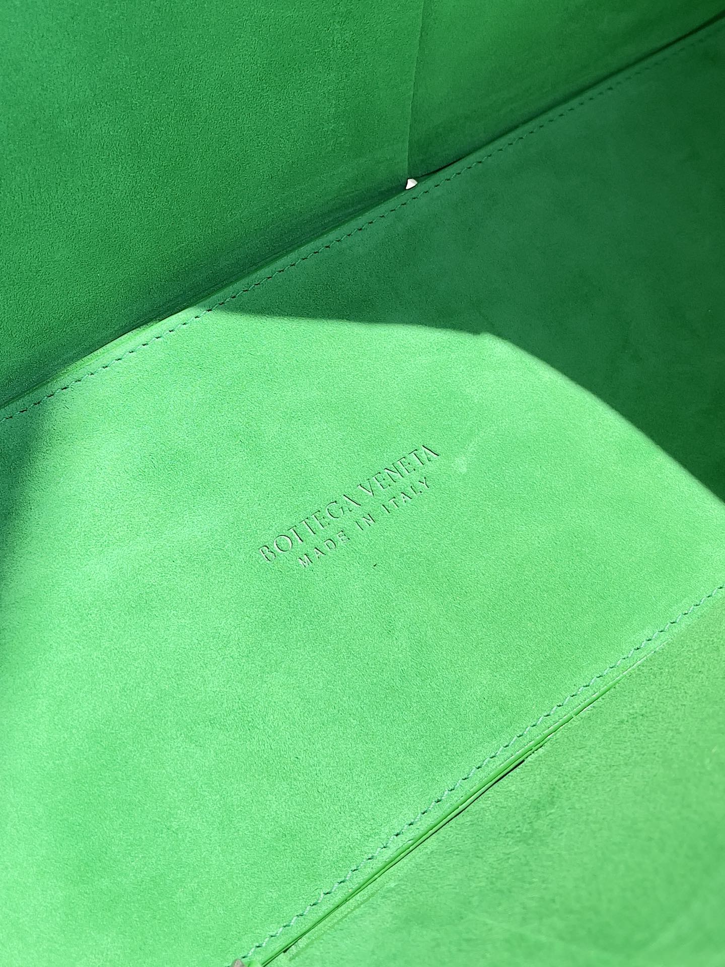 Bottega Veneta Small Arco Tote Bag 652867 Black Green Calfskin