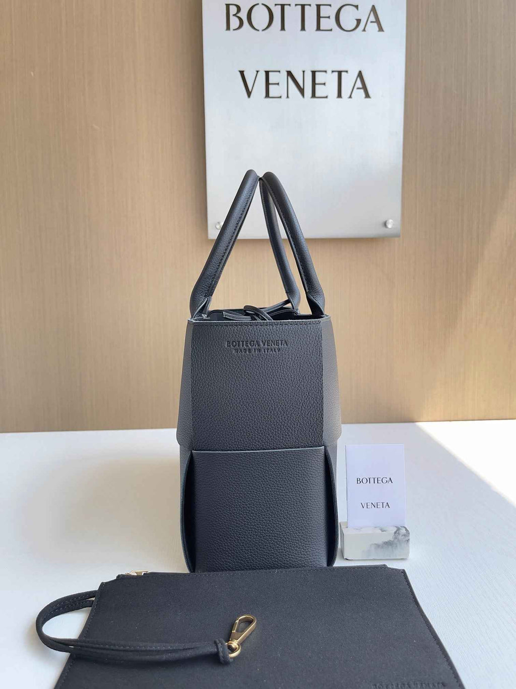 Bottega Veneta Small Arco Tote Bag 652867 Black Calfskin