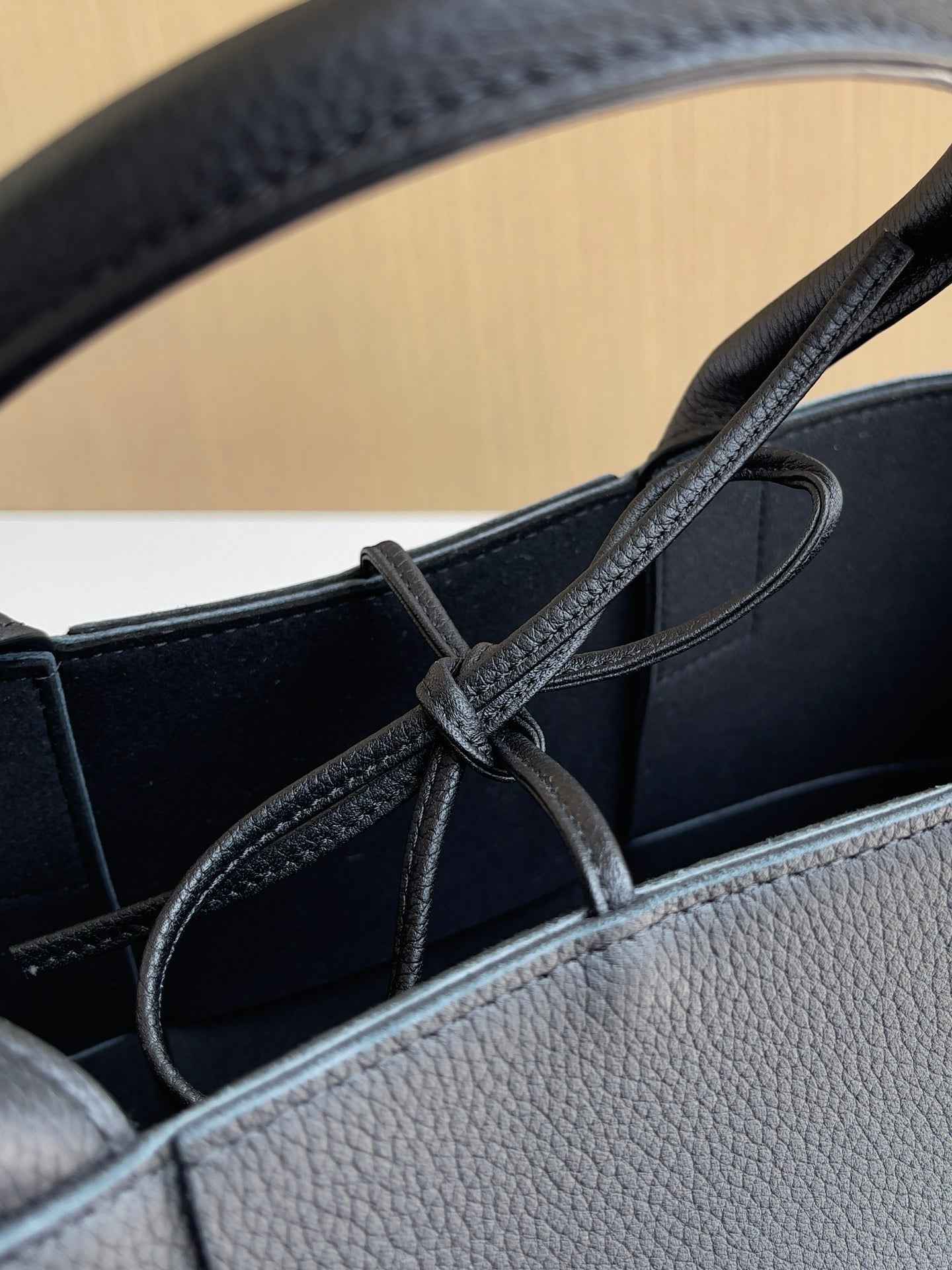 Bottega Veneta Small Arco Tote Bag 652867 Black Calfskin