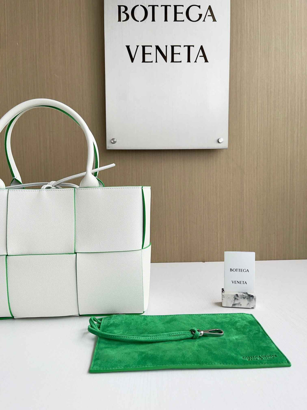 Bottega Veneta Small Arco Tote Bag 652867 White Green Calfskin