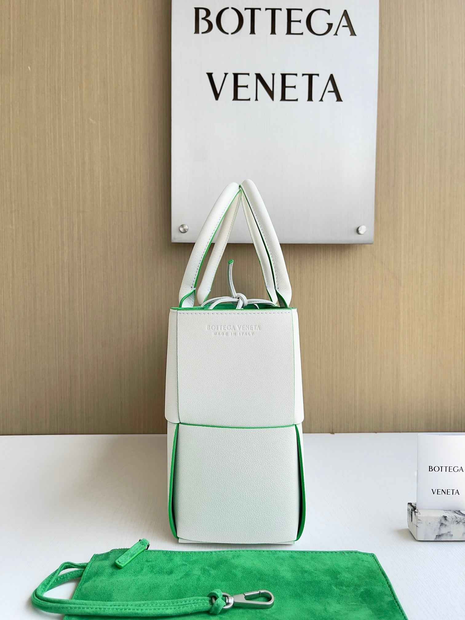 Bottega Veneta Small Arco Tote Bag 652867 White Green Calfskin