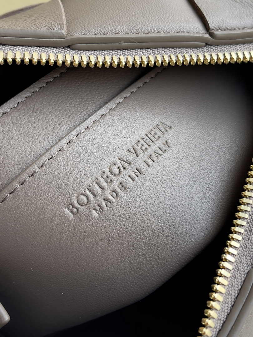 Bottega Veneta Small Brick Cassette 729166 Lambskin Khaki