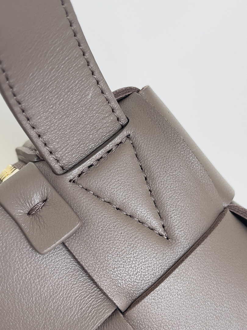 Bottega Veneta Small Brick Cassette 729166 Lambskin Khaki