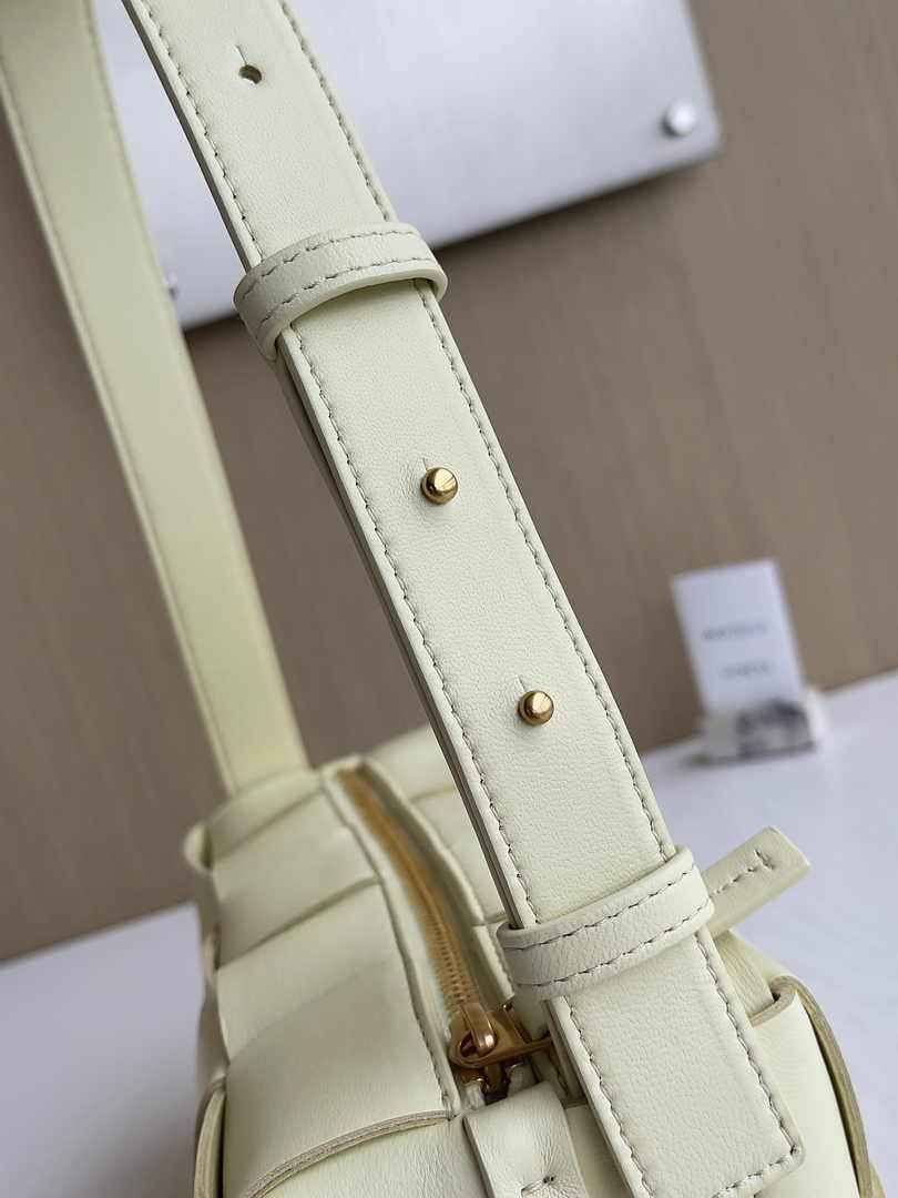 Bottega Veneta Small Brick Cassette 729166 Lambskin Light Yellow