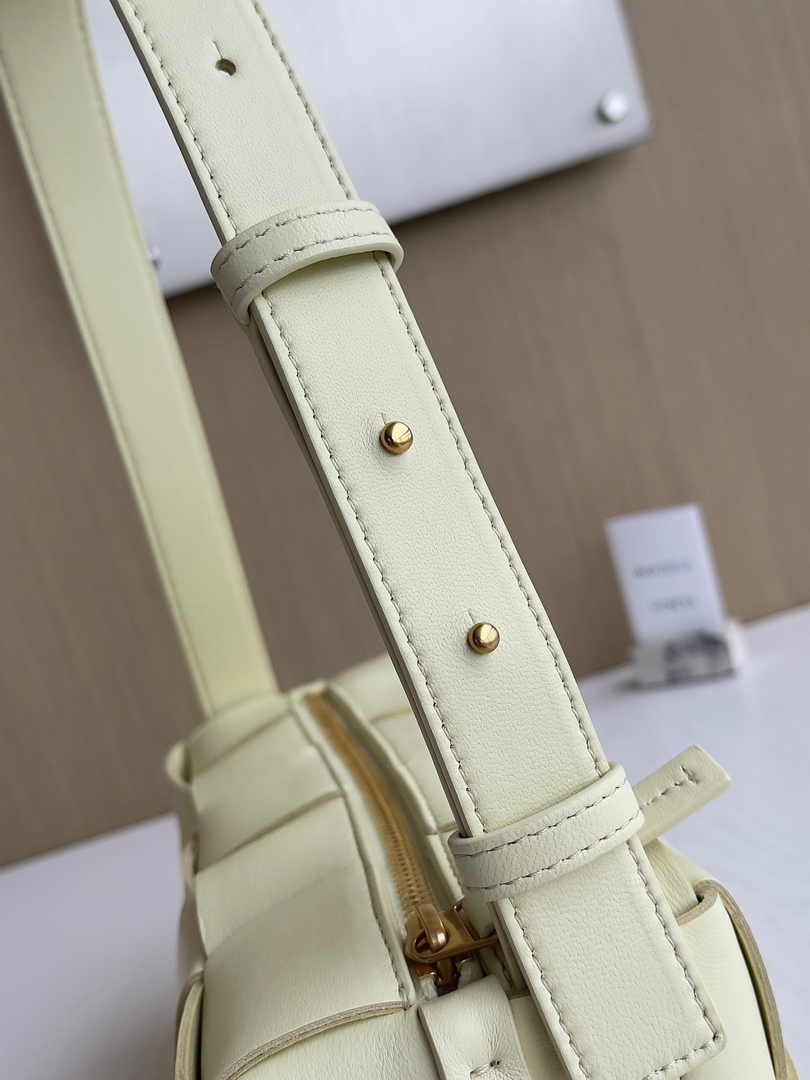 Bottega Veneta Small Brick Cassette 729166 Lambskin Light Yellow