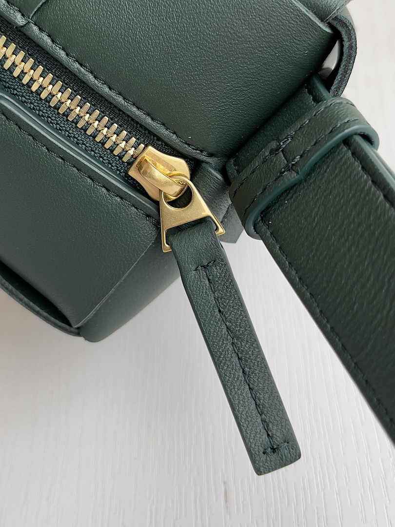Bottega Veneta Small Brick Cassette 729166 Lambskin Dark Green