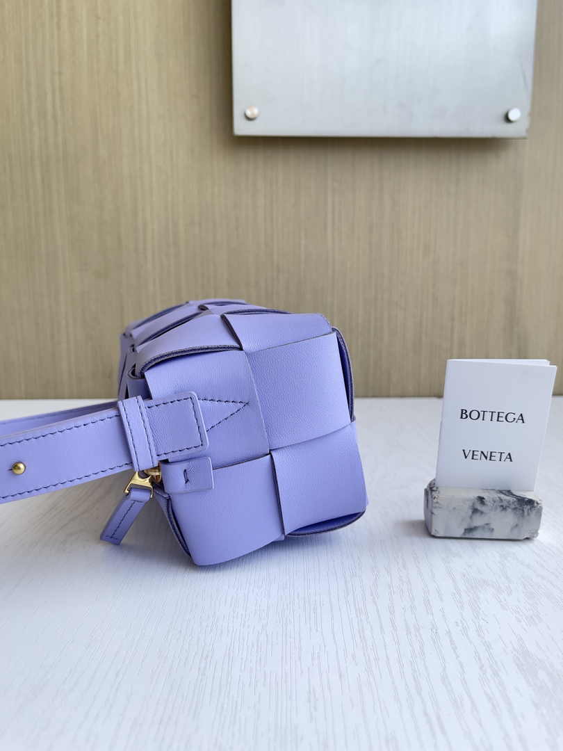 Bottega Veneta Small Brick Cassette 729166 Lambskin Light Purple