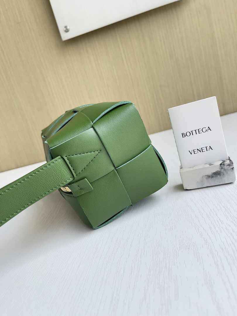 Bottega Veneta Small Brick Cassette 729166 Lambskin Dark Green