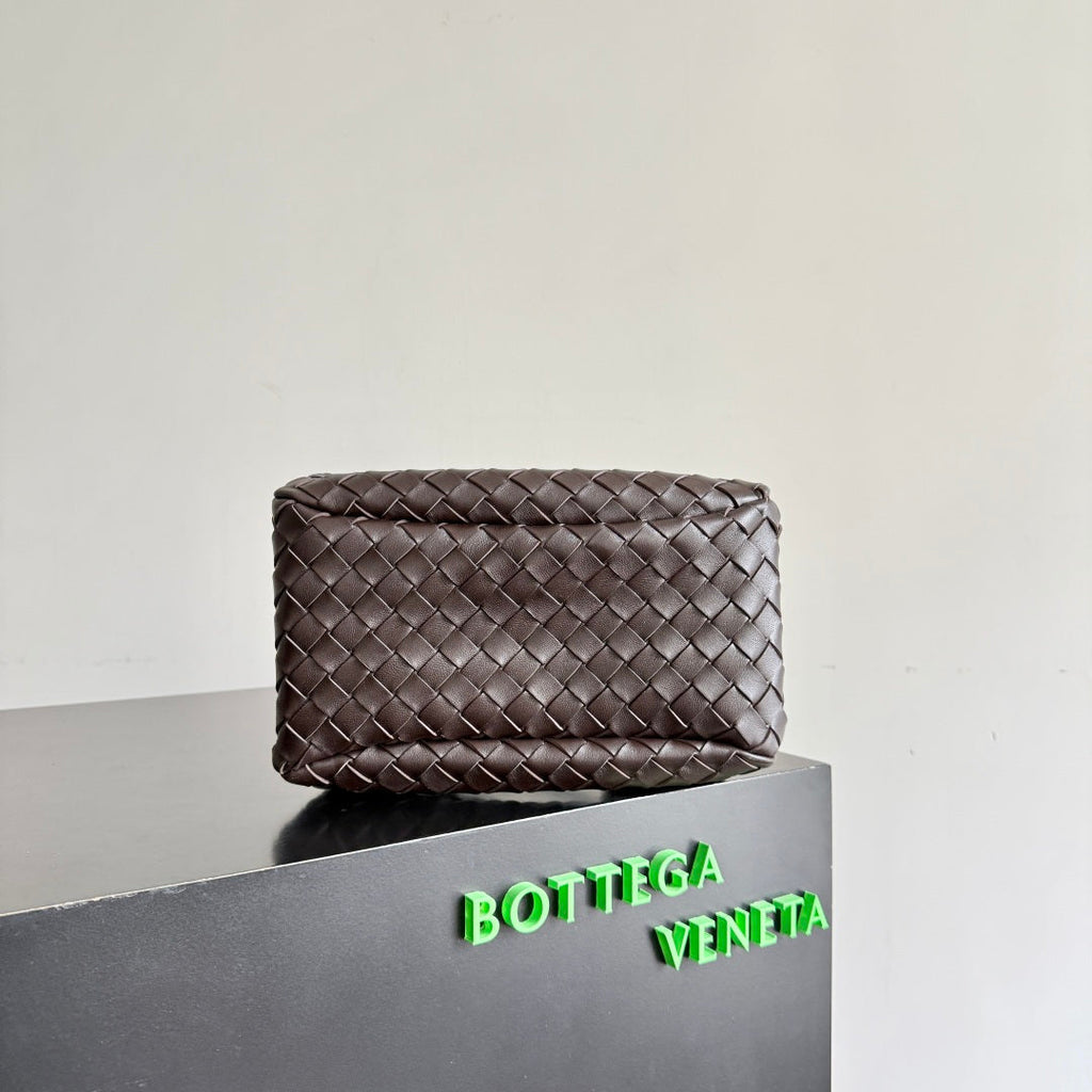 Bottega Veneta Small Campana Bag 854248 in Coffee