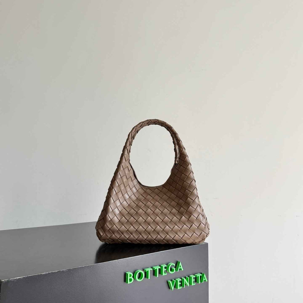 Bottega Veneta Small Campana Bag 854248 in Power Pink