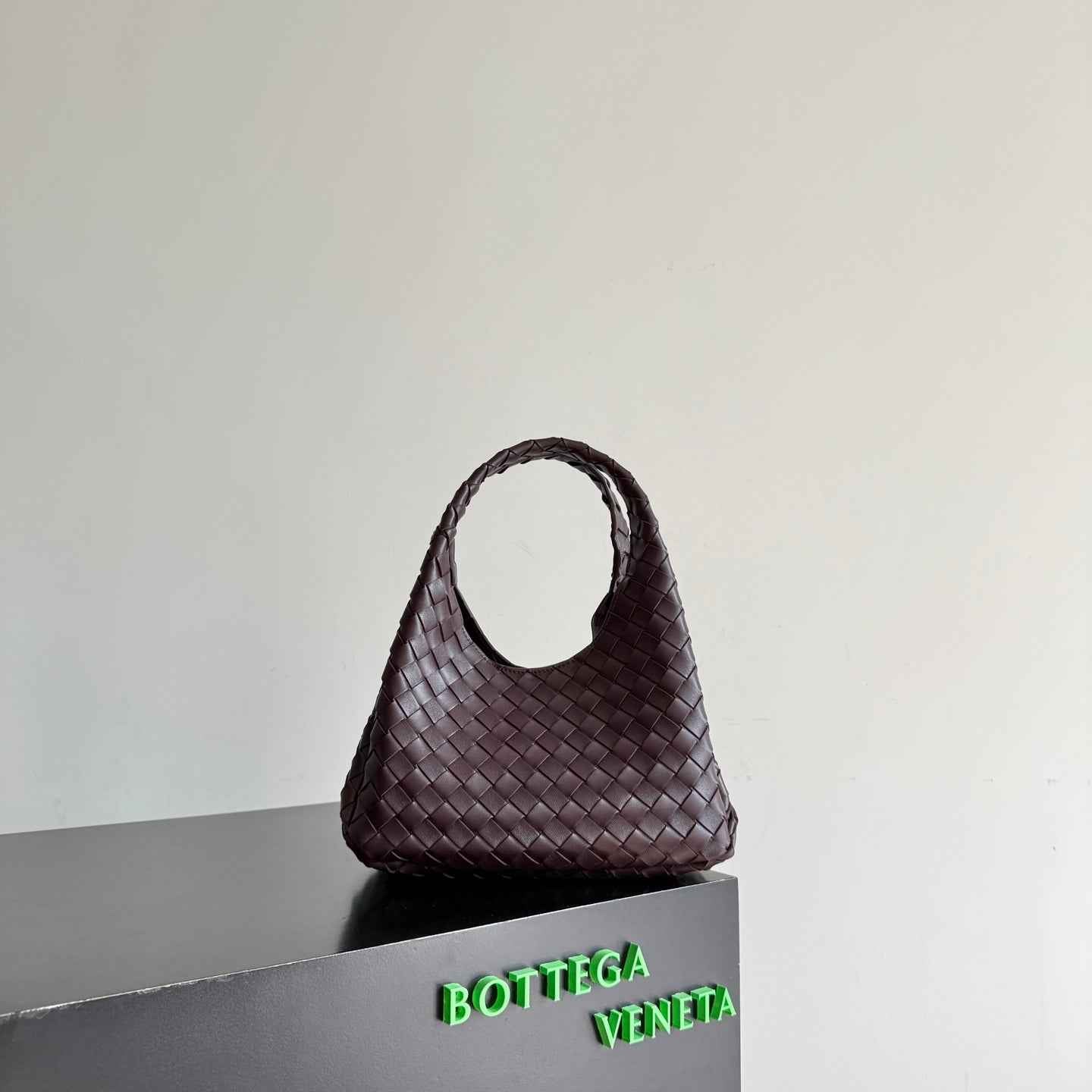 Bottega Veneta Small Campana Bag 854248 in Wine Red