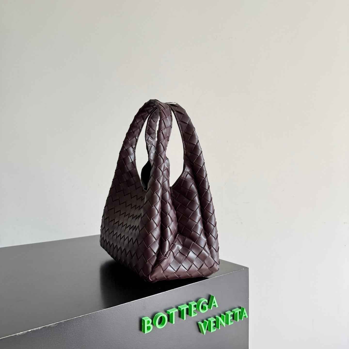 Bottega Veneta Small Campana Bag 854248 in Wine Red