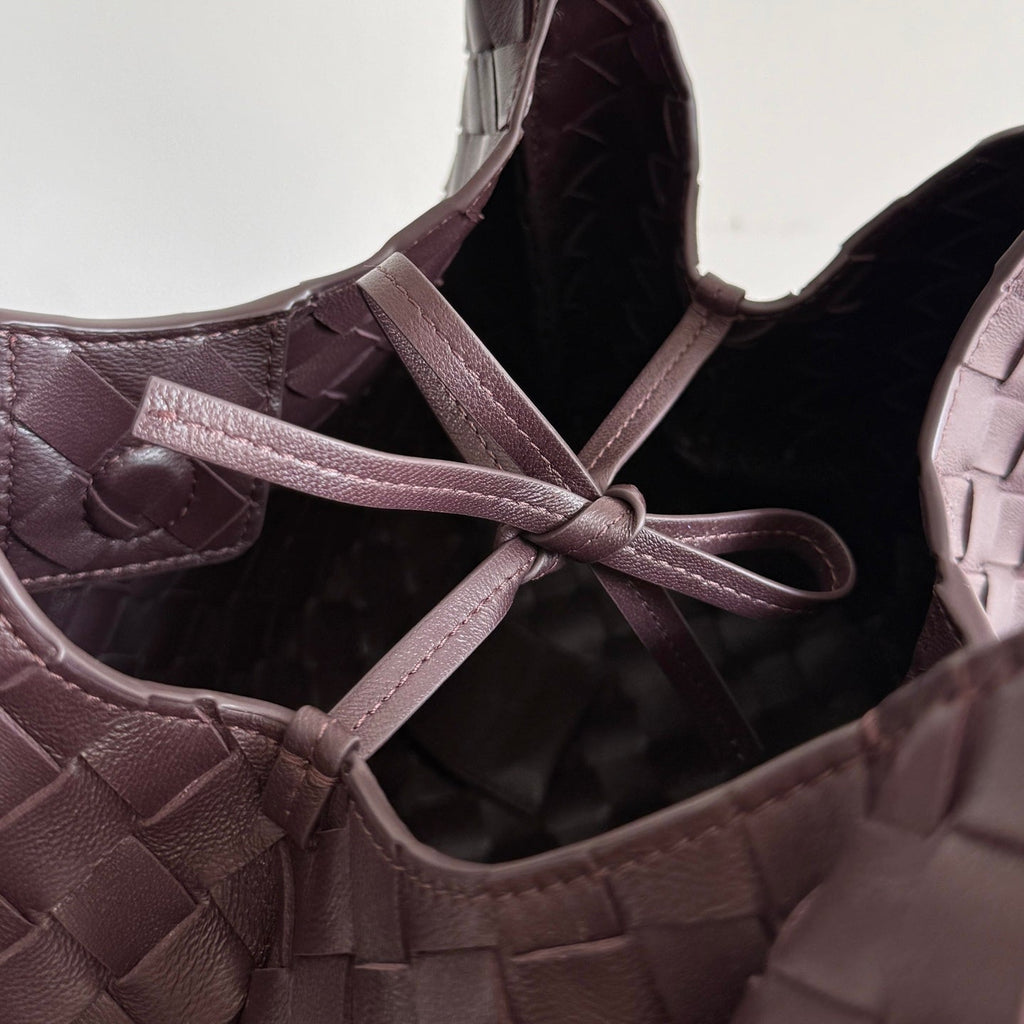 Bottega Veneta Small Campana Bag 854248 in Wine Red