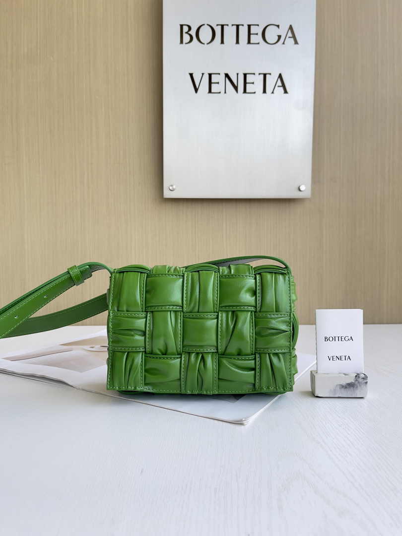 Bottega Veneta Small Cassette Bag 736253 Calfskin Green