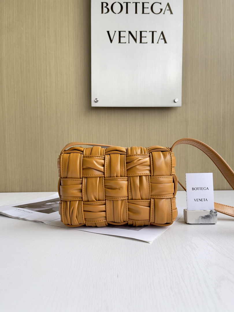 Bottega Veneta Small Cassette Bag 736253 Calfskin Brown