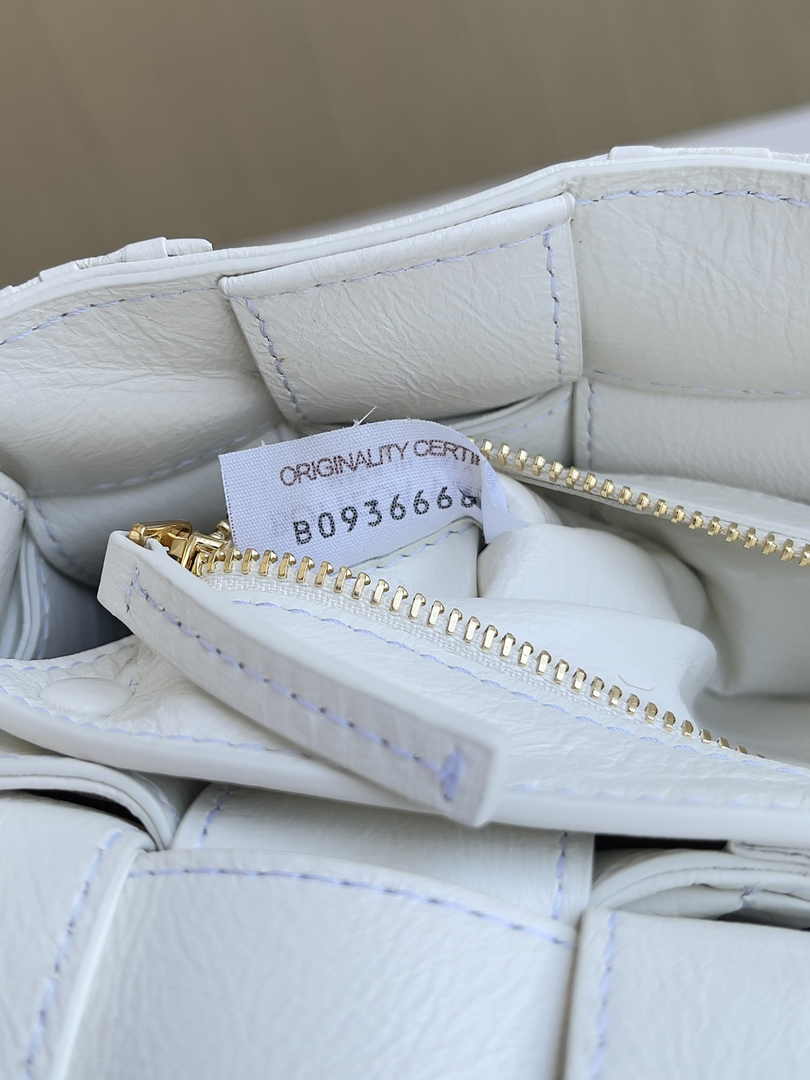 Bottega Veneta Small Cassette Bag 736253 Calfskin White