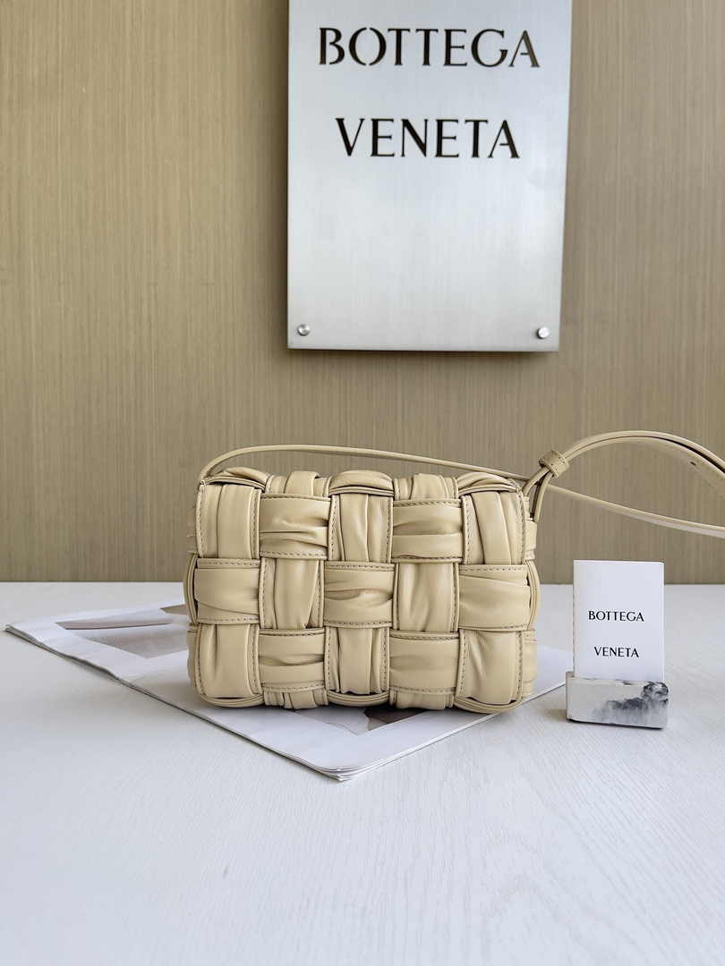 Bottega Veneta Small Cassette Bag 736253 Calfskin Apricot