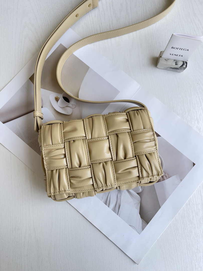 Bottega Veneta Small Cassette Bag 736253 Calfskin Apricot