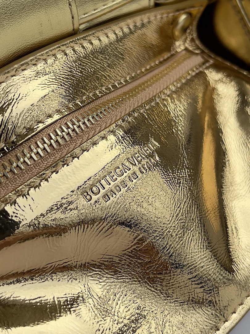 Bottega Veneta Small Cassette Bag 736253 Calfskin Gold