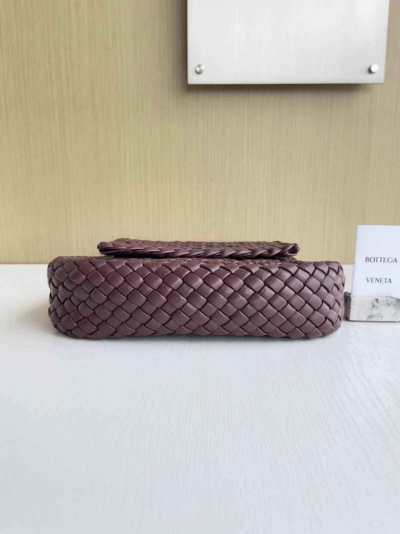 Bottega Veneta Small Cobble Shoulder Bag 709418 Lambskin Wine Red