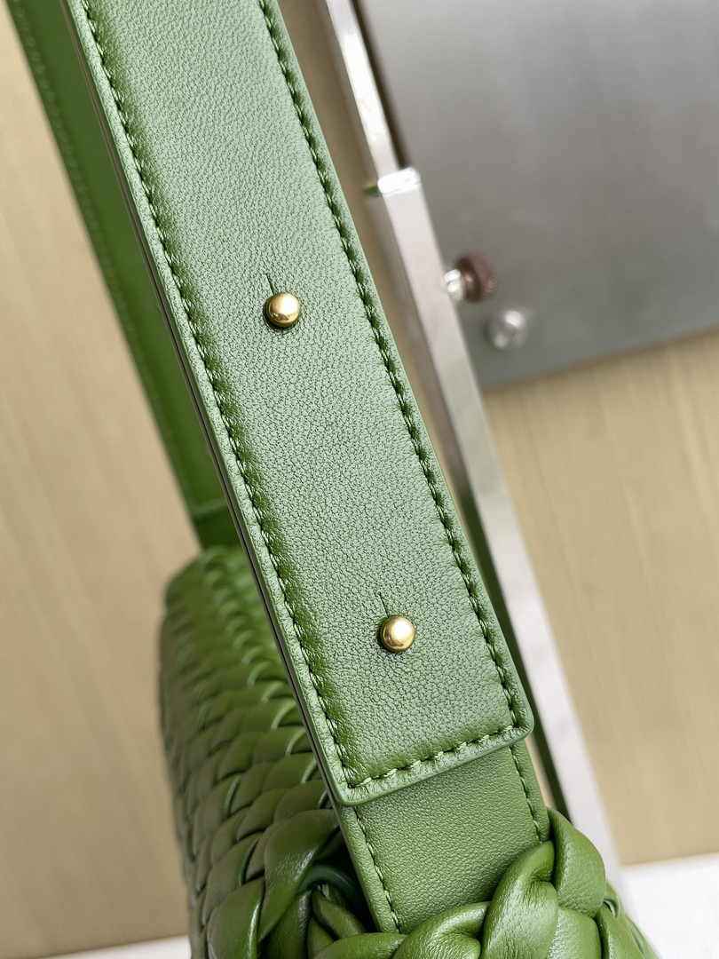 Bottega Veneta Small Cobble Shoulder Bag 709418 Lambskin Green