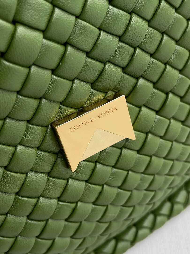 Bottega Veneta Small Cobble Shoulder Bag 709418 Lambskin Green