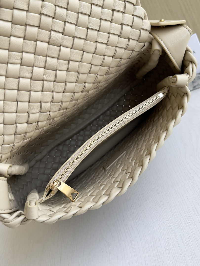 Bottega Veneta Small Cobble Shoulder Bag 709418 Lambskin Apricot