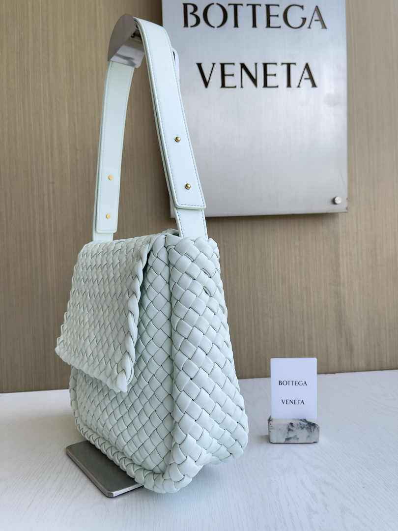 Bottega Veneta Small Cobble Shoulder Bag 709418 Lambskin Light Blue