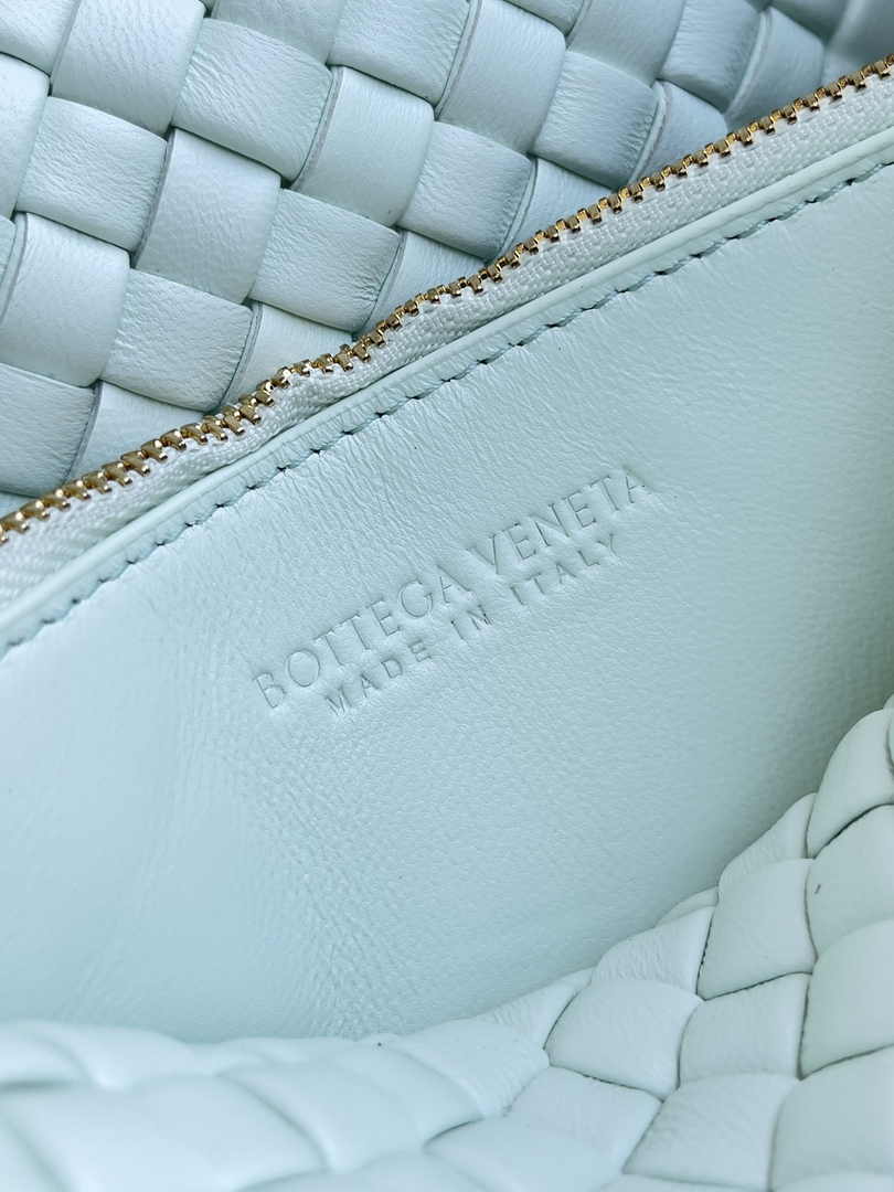 Bottega Veneta Small Cobble Shoulder Bag 709418 Lambskin Light Blue