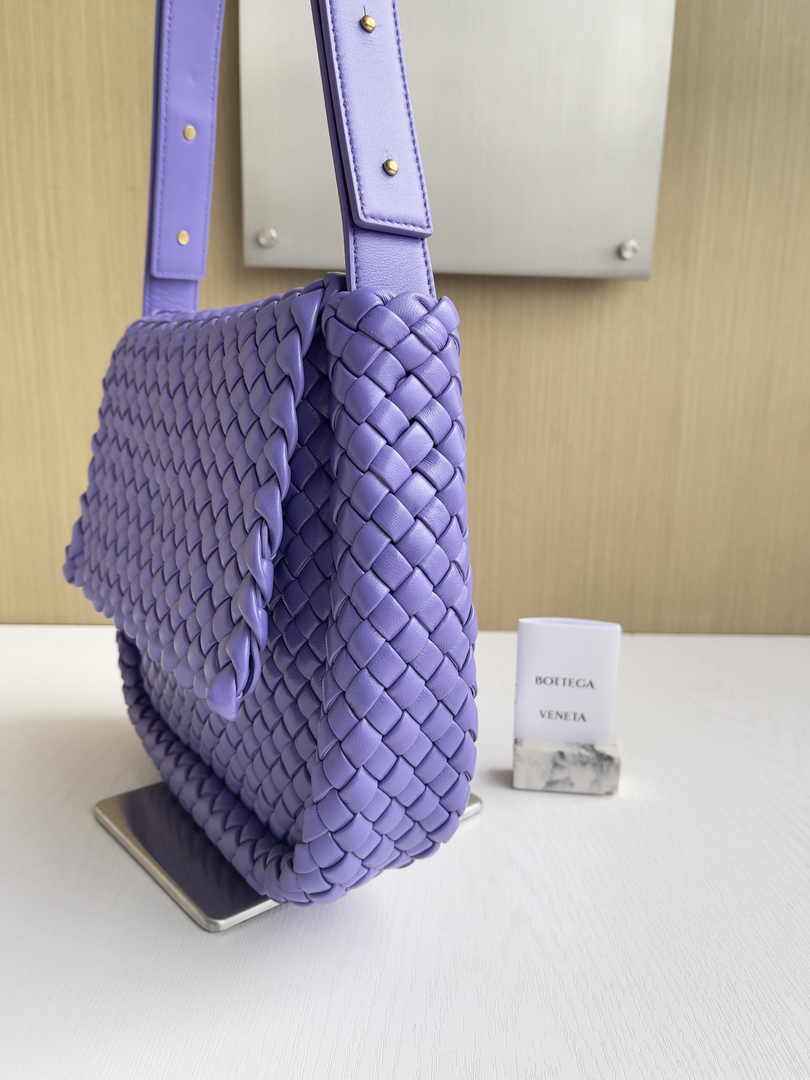 Bottega Veneta Small Cobble Shoulder Bag 709418 Lambskin Purple