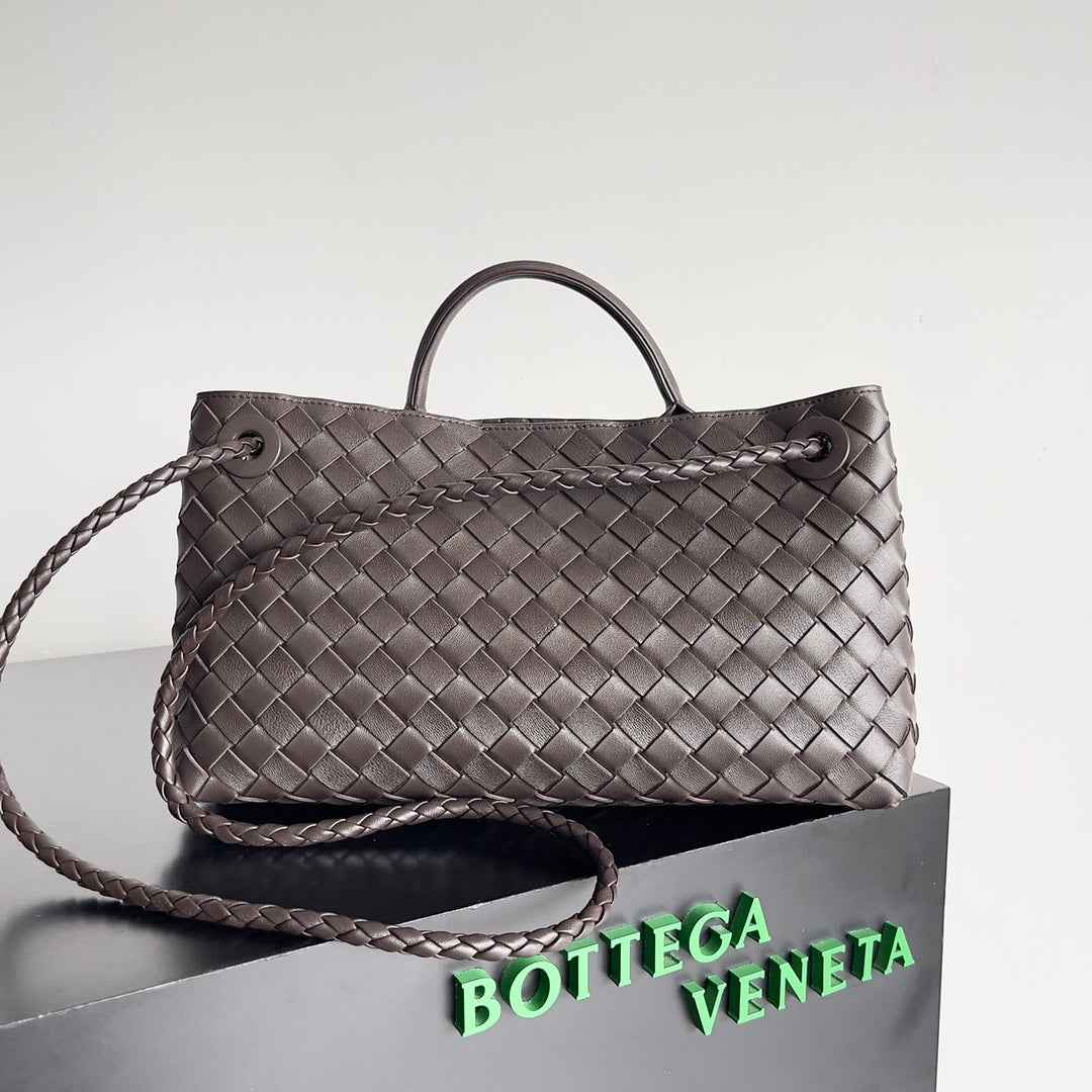 Bottega Veneta Small East West Andiamo 754990 Lambskin Coffee