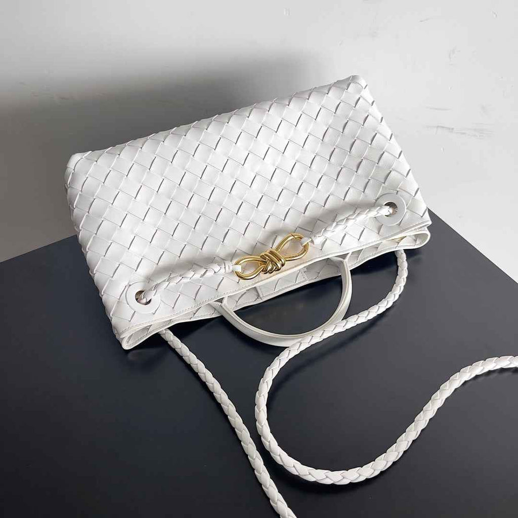 Bottega Veneta Small East West Andiamo 754990 Lambskin White