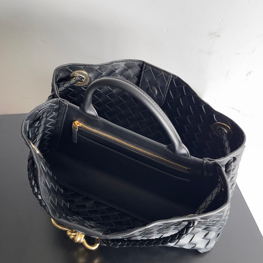 Bottega Veneta Small East West Andiamo 754990 Lambskin Black