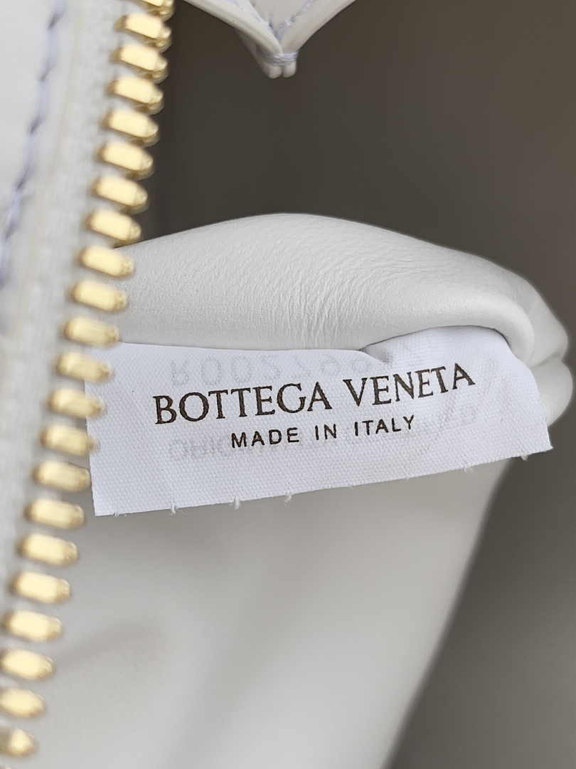 Bottega Veneta Small Getaway 776736 Lambskin White