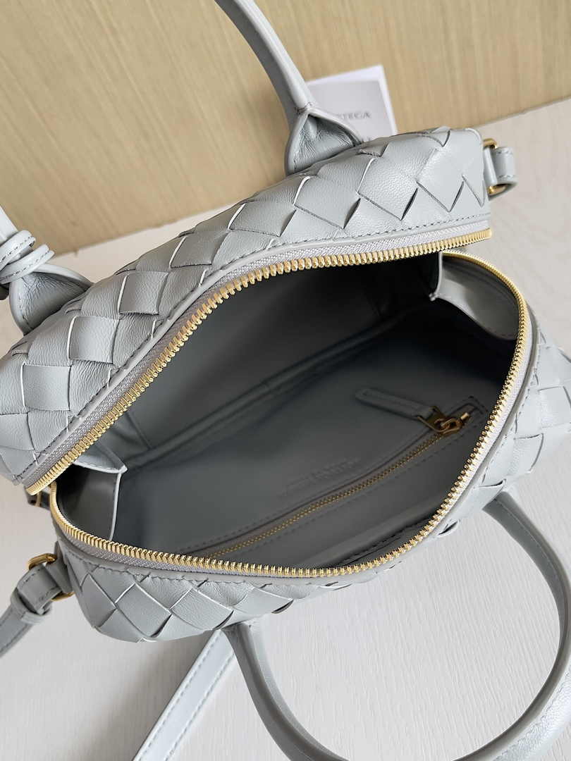 Bottega Veneta Small Getaway 776736 Lambskin Gray