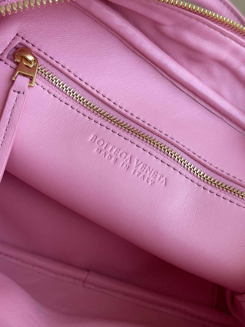Bottega Veneta Small Getaway 776736 Calfskin Pink