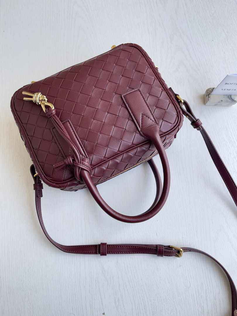 Bottega Veneta Small Getaway 776736 Calfskin Cherry