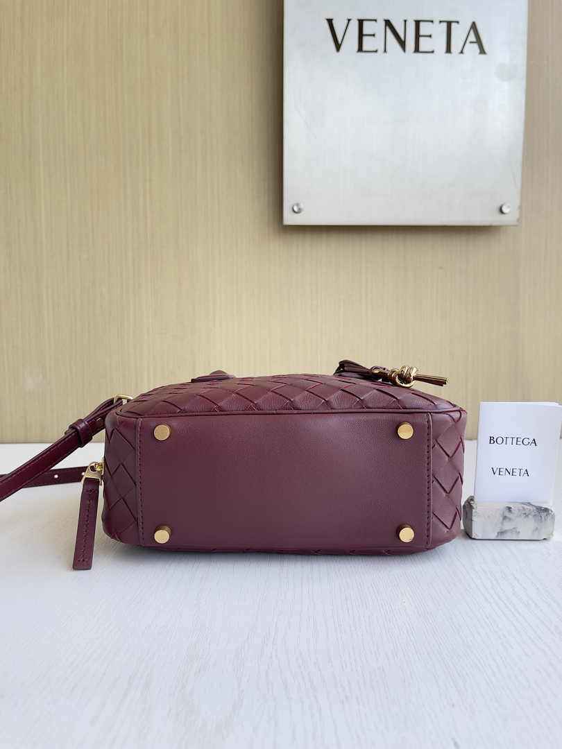 Bottega Veneta Small Getaway 776736 Calfskin Cherry