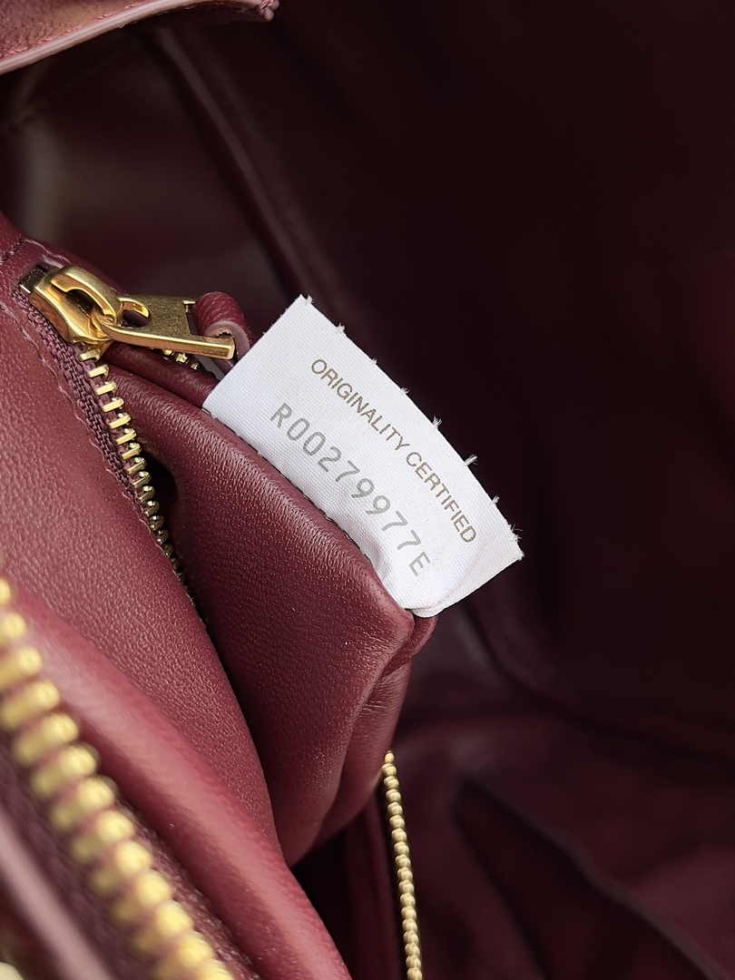 Bottega Veneta Small Getaway 776736 Calfskin Cherry
