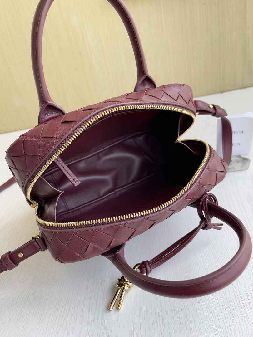 Bottega Veneta Small Getaway 776736 Calfskin Cherry