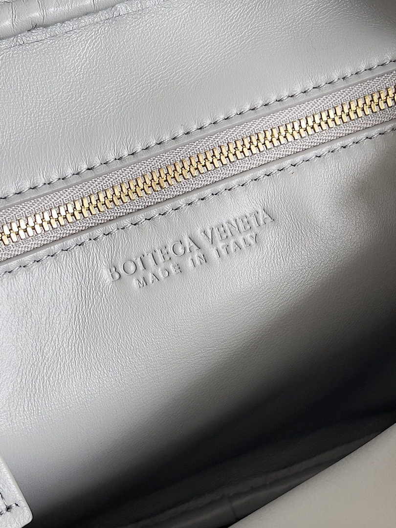 Bottega Veneta Small Getaway 776736 Calfskin Gray