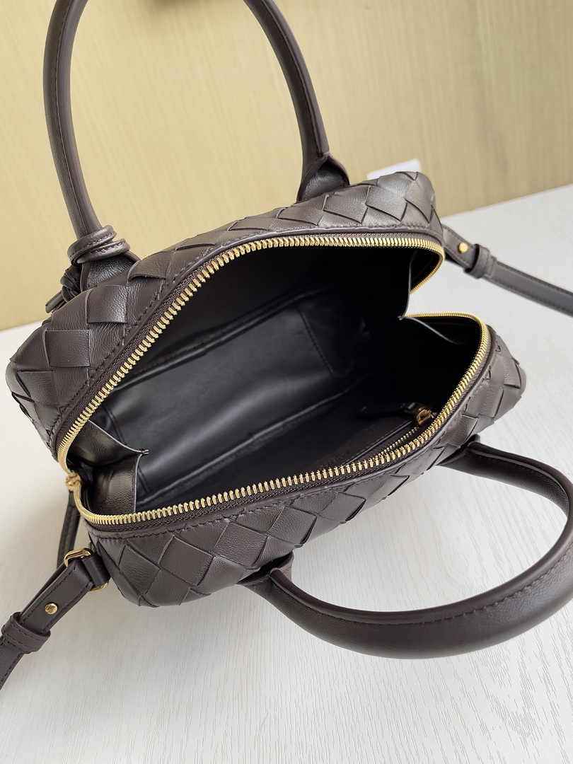 Bottega Veneta Small Getaway 776736 Calfskin Brown