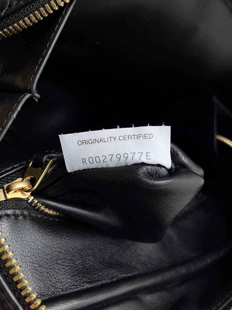 Bottega Veneta Small Getaway 776736 Calfskin Black