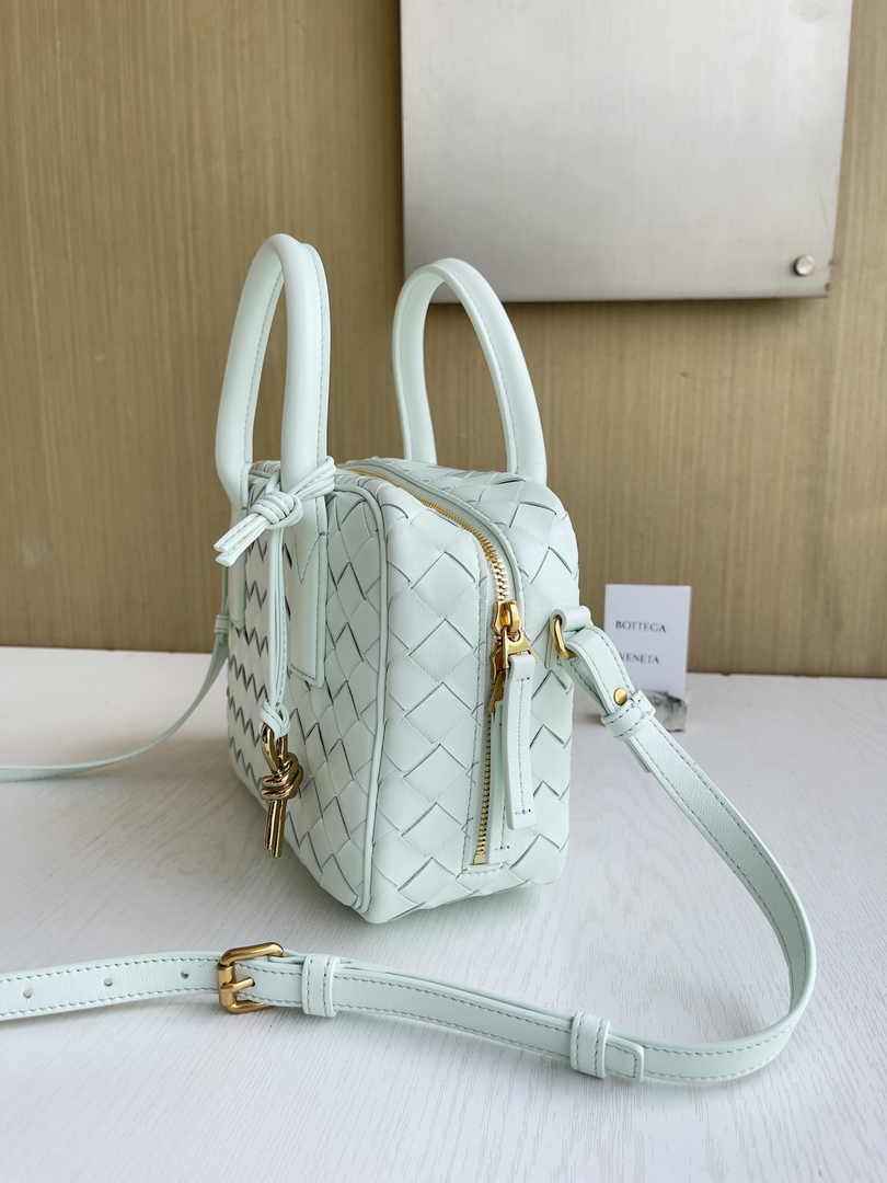 Bottega Veneta Small Getaway 776736 Calfskin Light Green