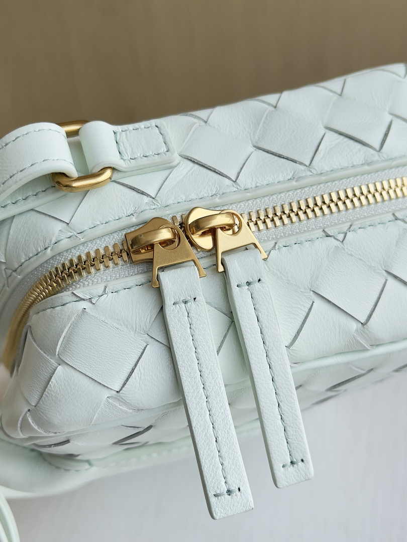 Bottega Veneta Small Getaway 776736 Calfskin Light Green