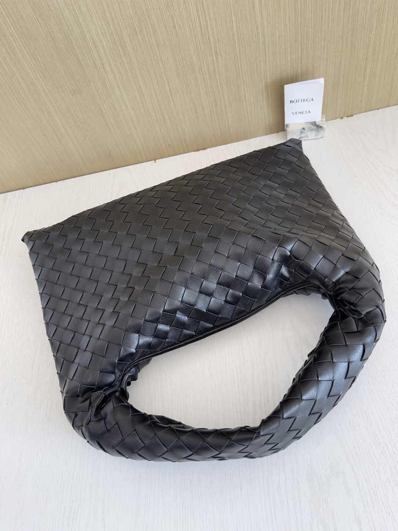 Bottega Veneta Small Hop Bag 763966 Calfskin Black