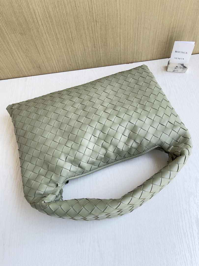 Bottega Veneta Small Hop Bag 763966 Calfskin Light Green