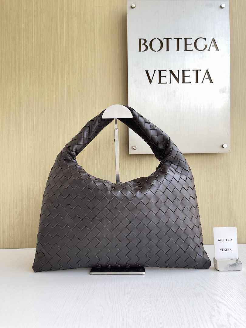 Bottega Veneta Small Hop Bag 763966 Calfskin Brown