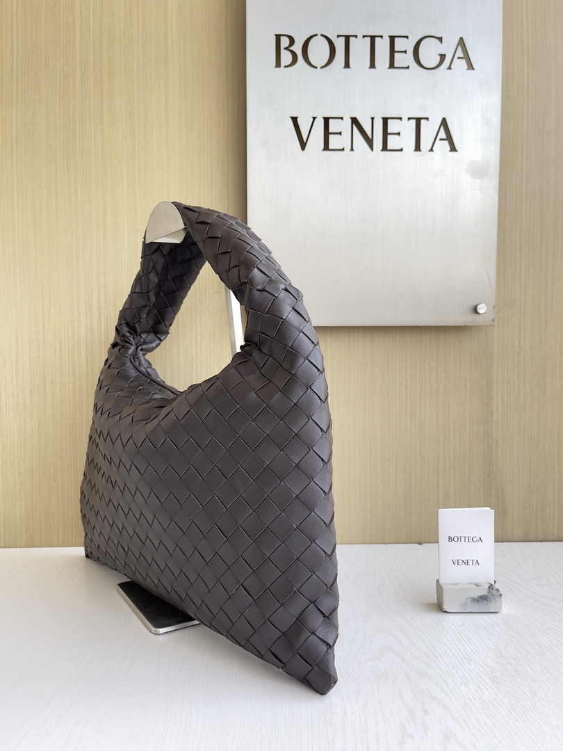 Bottega Veneta Small Hop Bag 763966 Calfskin Brown