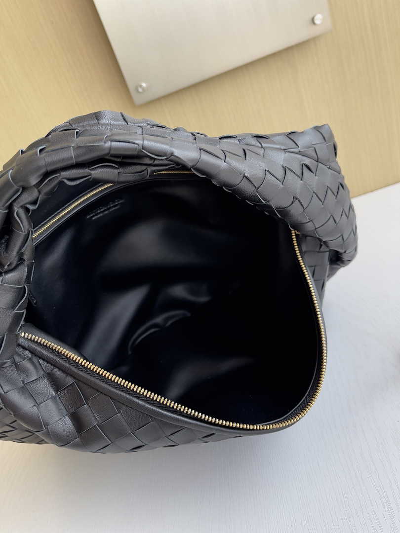 Bottega Veneta Small Jodie Bag 600261 Calfskin Black Silver Zipper